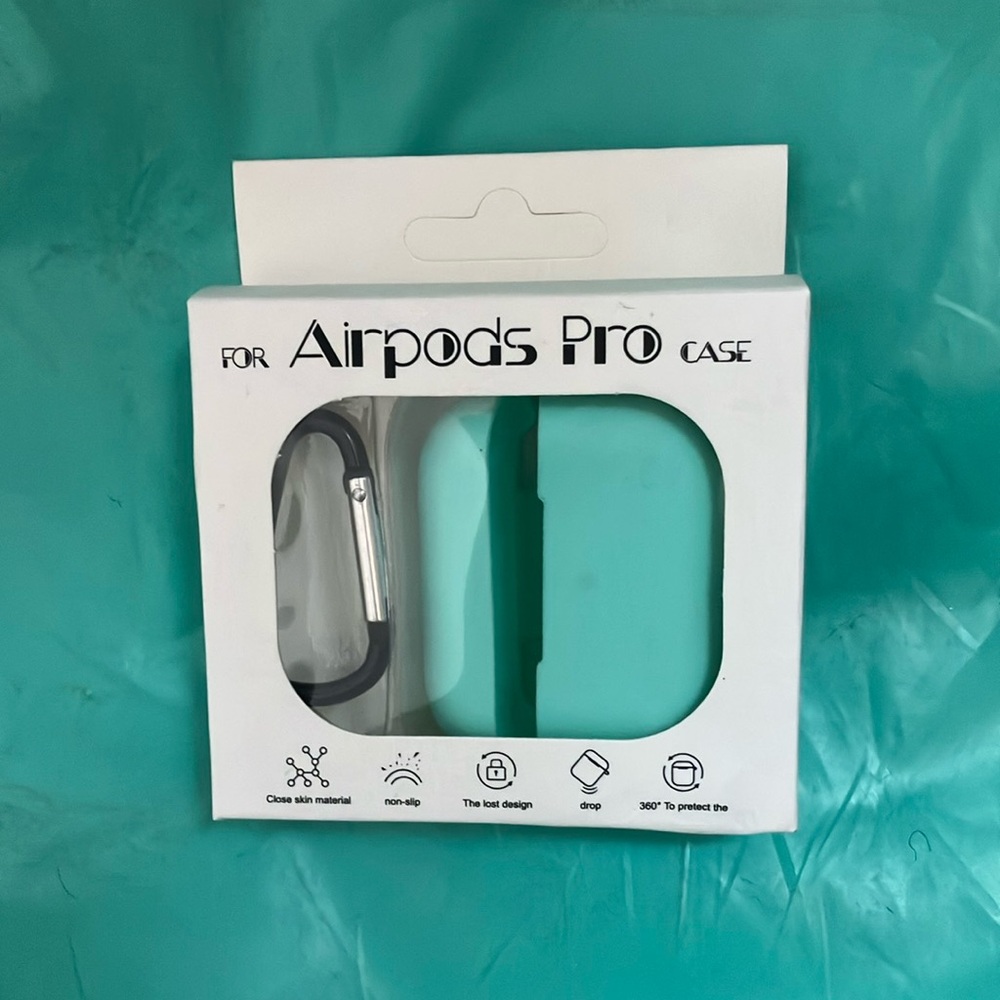 AirPods Pro case. With key chain clip. Turquoise/mint color